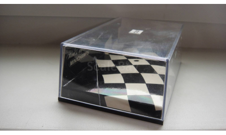 БОКС ОТ МОДЕЛИ RENAULT F1 MINICHAMPS  ТОЛЬКО МОСКВА, запчасти для масштабных моделей, scale0