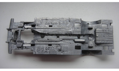 ДНИЩЕ ОТ ГАЗ 24 ТОЛЬКО МОСКВА САМОВЫВОЗ, запчасти для масштабных моделей, scale43