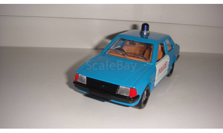 FORD ESCORT 1,3 GL CORGI 1/36  ТОЛЬКО МОСКВА САМОВЫВОЗ, масштабная модель, scale0