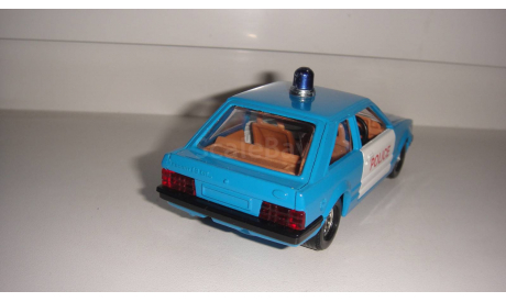 FORD ESCORT 1,3 GL CORGI 1/36  ТОЛЬКО МОСКВА САМОВЫВОЗ, масштабная модель, scale0