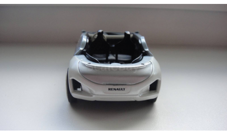 RENAULT ZOE  ТОЛЬКО МОСКВА САМОВЫВОЗ, масштабная модель, scale43
