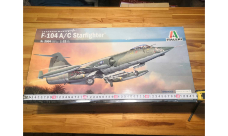 1/32 Italeri 2504 Lockheed F-104 Starfighter б/у.Скидка., сборные модели авиации, 1:32