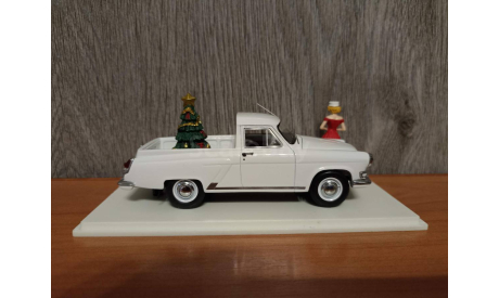 1/43 ГАЗ M22 Волга Пикап Merry X-mas Белый NEO, масштабная модель, Neo Scale Models, scale43