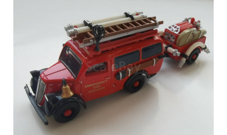 Ford E83W Fire Engine Van + прицеп-мотопомпа 1950 Matchbox Collectibles, масштабная модель, 1:43, 1/43