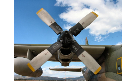 1/748. С-130.  B/E/H техничка на пропеллеры.    ’Bring It!’  #481D, сборные модели авиации, Hercules, scale48