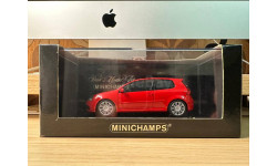VW Golf R32 Mk5. Minichamps
