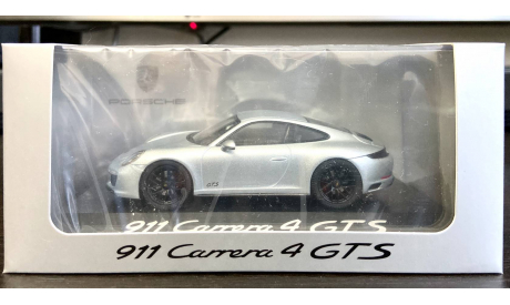 Porsche 911 Carrera 4 GTS silver .Herpa, масштабная модель, 1:43, 1/43