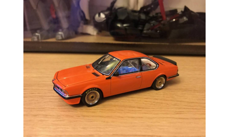 BMW 635CSi Plain Body version Orange. AUTOART, масштабная модель, 1:43, 1/43