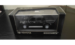 Toyota HiLux Minichamps