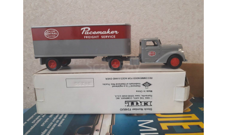 ERTL Diamond T 509 1948 Truck Tractor Trailer NYC PACEMAKER FREIGHT SERVICE, масштабная модель, scale43