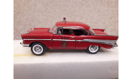 1957 Chevrolet Bel Air Sport Coupe- Fire Chief, масштабная модель, Franklin Mint, scale43