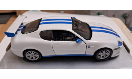 Maserati Coupe gt 4200 (2001), масштабная модель, Maisto-Swarovski, scale24