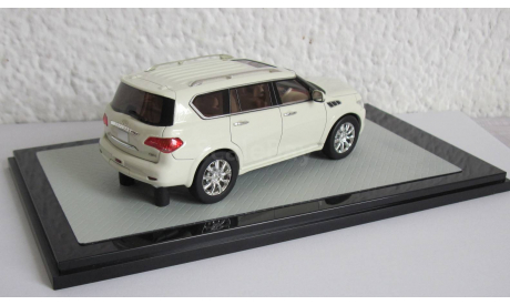 Infiniti QX56 SUV 2011 1:43 GLM, масштабная модель, scale43