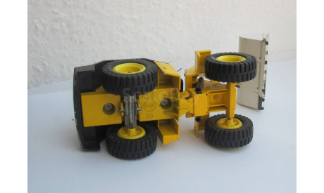 Бульдозер 1:55 Siku, масштабная модель трактора, scale50