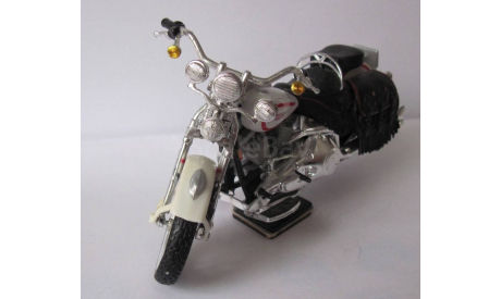 Модель мотоцикла Harley Davidson Heritage Springer 1-18  Maisto, масштабная модель мотоцикла, 1:18, 1/18, Harley-Davidson