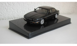 Jaguar XJ8 XJR X300 1997 1:43 Autoart