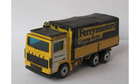 VOLVO CONTAINER TRUCK 1:90 Matchbox, масштабная модель