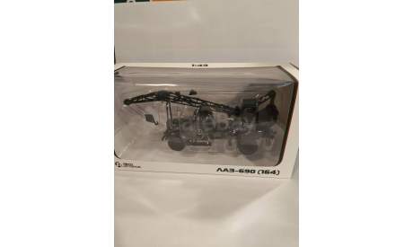 Автокран ЛАЗ-690 (150), масштабная модель, Автоистория (АИСТ), scale43