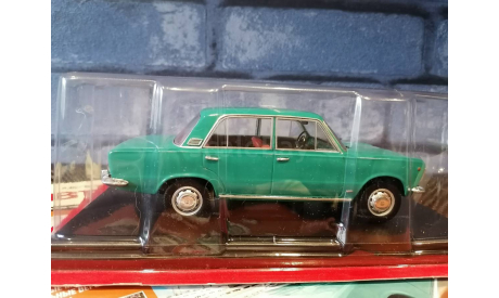 FIAT 125P Легендарные Советские Автомобили №87, журнальная серия масштабных моделей, Hachette, scale24