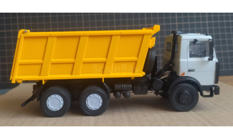 модель самосвала МАЗ-5516 (1994г.), масштабная модель, Автоистория (АИСТ), scale43