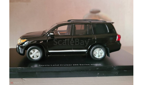 Toyota Land Cruiser 200 Restaling 2012 Black, масштабная модель, Hi-Story, scale43