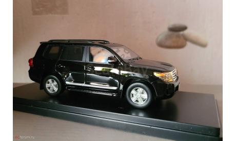 Toyota Land Cruiser 200 Restaling 2012 Black, масштабная модель, Hi-Story, scale43