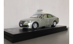 Toyota Crown Royal Saloon G Hybrid