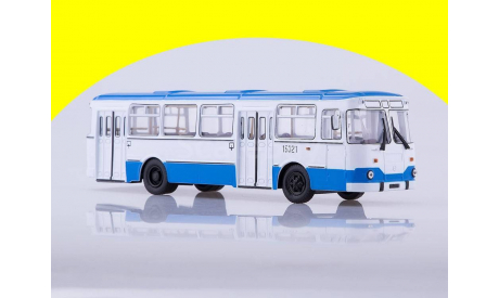 ЛиАЗ-677М Сова бело-голубой, масштабная модель, 1:43, 1/43, Советский Автобус