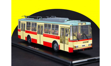 Троллейбус Skoda-14TR (красно-бежевый) SSM4042, масштабная модель, Start Scale Models (SSM), Škoda, scale43