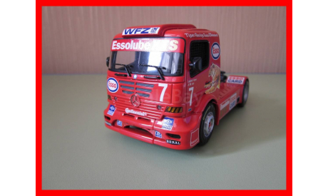 Mercedes-Benz Race Truck Team Tiger Racing масштабная модель Minichamps 1/43, масштабная модель, 1:43