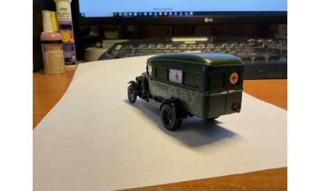 ГАЗ 55 медпомощь, темно-зеленый D.N.K. models, масштабная модель, 1:43, 1/43