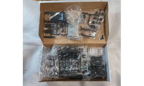 МАЗ-537 с полуприцепом ЧМЗАП-5247Г, сборная модель автомобиля, AVD Models, scale43