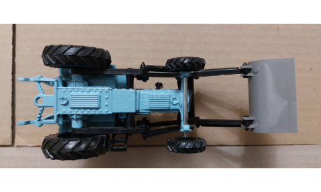 трактор Беларусь МТЗ 82 с ковшом СССР Компаньон 1:43, масштабная модель, scale43