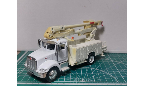 Peterbilt 335 автовышка, масштабная модель, New-Ray Toys, scale43