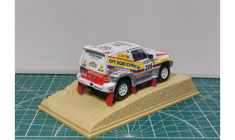 Mitsubishi Pajero Evolution DakaR 1998, масштабная модель, Norev, scale43