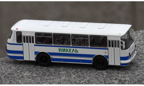 ЛАЗ 695Н бело-голубой, масштабная модель, Classicbus, scale43