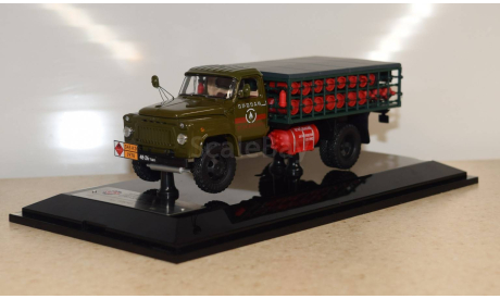 СТБ1-52-08 - 1981 г. с приклеенными проушинами, масштабная модель, ГАЗ, DIP-models, scale43