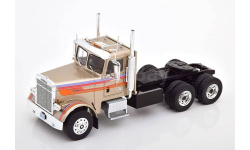 Freightliner FLC 120 64T 1977 1:43 IXO TR076