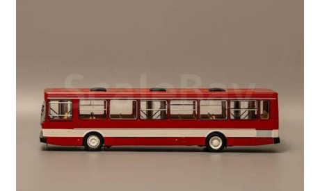 ЛИАЗ 5256.00 бело-красный 1:43 Classicbus, масштабная модель, scale43