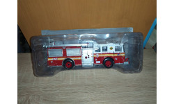 Seagrave Marauder II F.D.N.Y. Fire Department 2007 Hachette