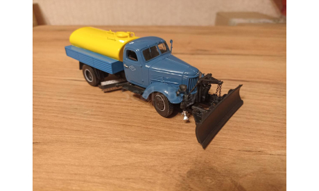 ЗИЛ 164А КПМ 2 Поливомоечная машина DIP 1:43, масштабная модель, DiP Models, scale43