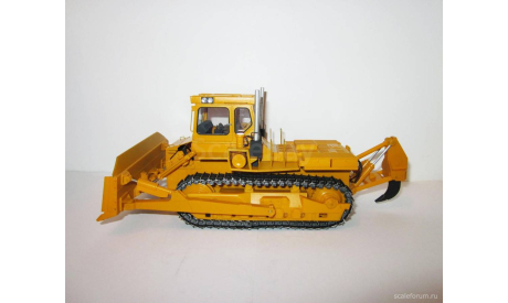 Трактор Т-330 RTM/ТРЭКС 1:43, масштабная модель, 1/43