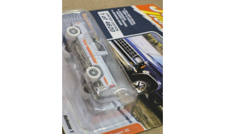 Ford Ranger XL 4x4 (1985) - Johnny Lightning White Lightning Chase- 1:64, масштабная модель, scale64
