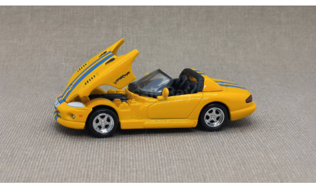 Dodge Viper R/T 10 (1995) - Johnny Lightning - 1:64, масштабная модель, scale64