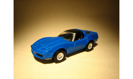 Chevrolet Corvette L82 (1980)  - Johnny Lightning - 1:64, масштабная модель, 1/64