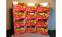 Набор из 12 Ferrari в витриной коробке от MAISTO