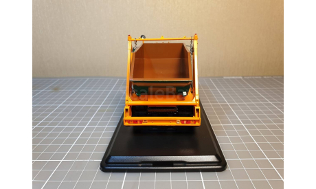 Контейнерный мусоровоз КО-450 SSM1258, масштабная модель, Start Scale Models (SSM), scale43, ЗИЛ