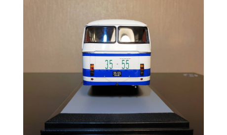 ЛАЗ-695Н Бело-Синий Арт. 04016A  НИКЕЛЬ CLASSICBUS, масштабная модель, 1:43, 1/43