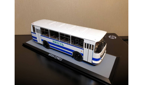 ЛАЗ-695Н Бело-Синий Арт. 04016A  НИКЕЛЬ CLASSICBUS, масштабная модель, 1:43, 1/43