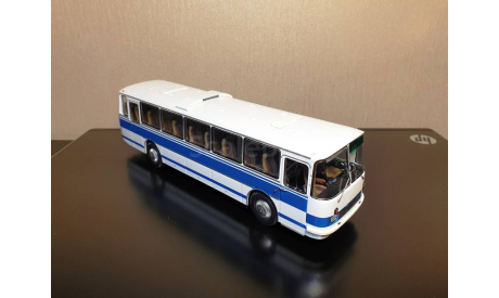 ЛАЗ-699Р белый с синими полосами Арт. 04014G DEMPRICE, масштабная модель, 1:43, 1/43